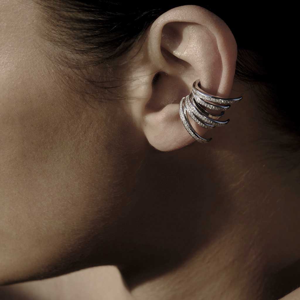 Five Strokes Paved Ear Cuff in Yellow Gold