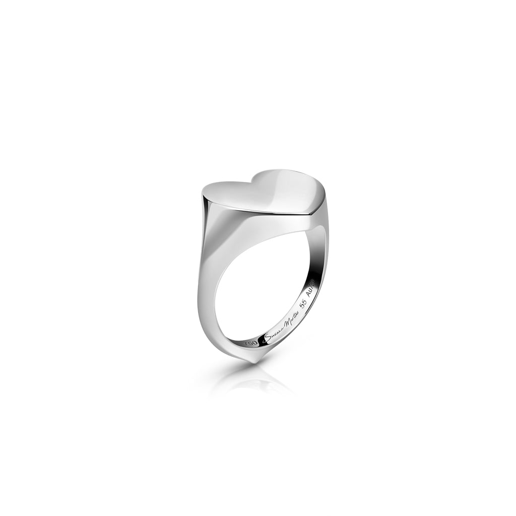 The Amor Signet Ring in Yellow Gold-8