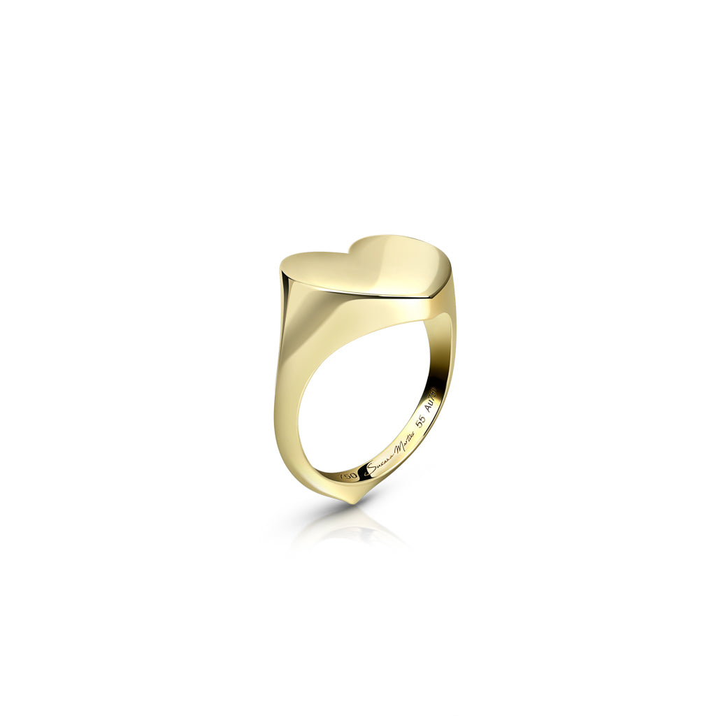 The Amor Signet Ring in Yellow Gold