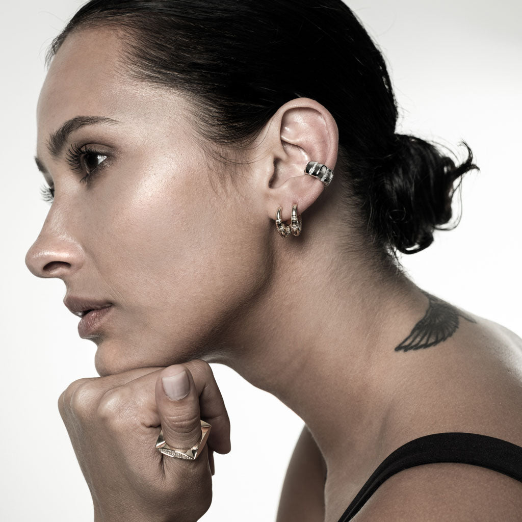 Dreamy Arcadia Ear Cuff In Diamonds-3