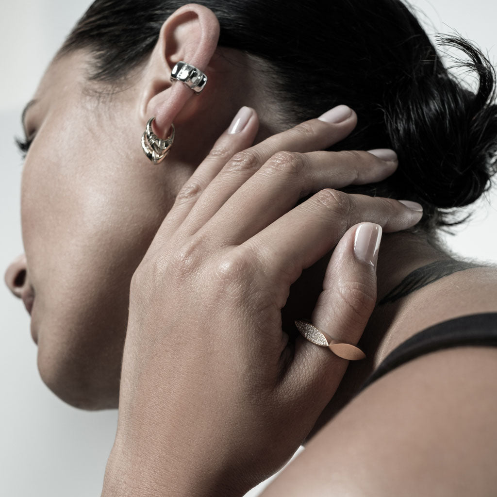 Dreamy Arcadia Ear Cuff In Diamonds-2