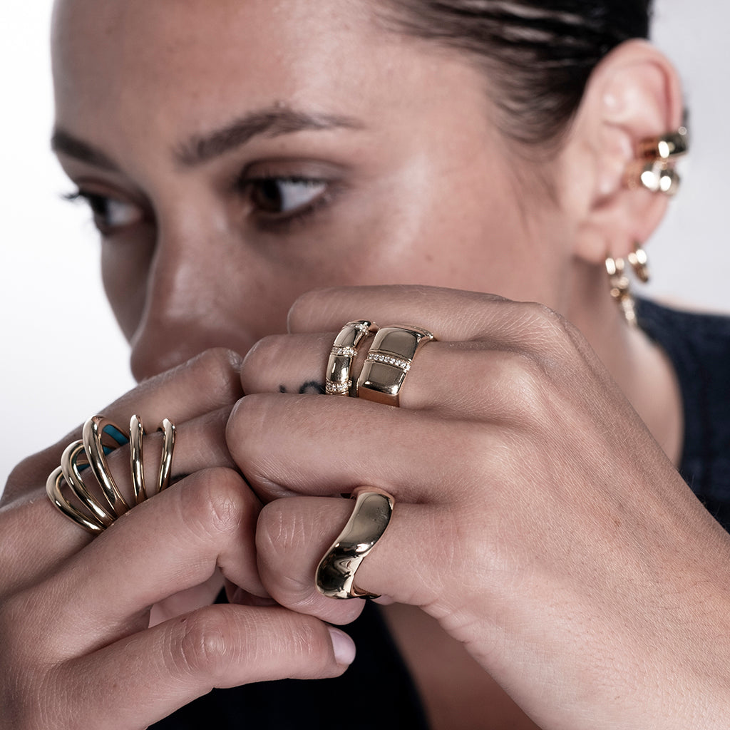 Devious Arcadia Ring in Yellow Gold