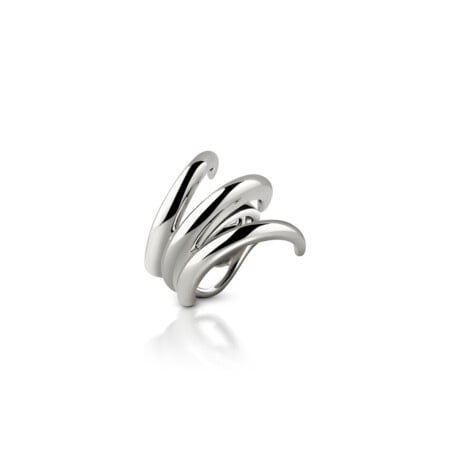 Stylish Calatrava Gloss 3-Stroke Ear Cuffs in white gold, featuring a unique wave design for a modern look.